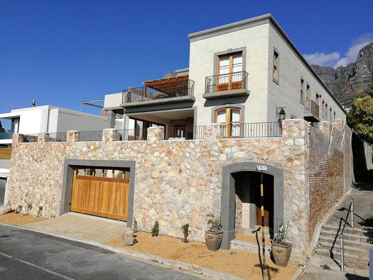 Bakovenbay Luxury Suites Fokváros Kültér fotó